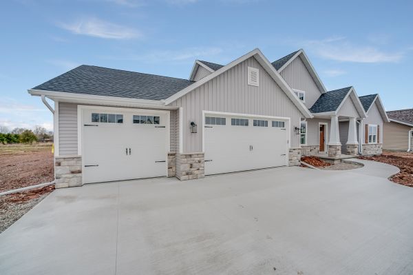 Garage Apron Resurfacing in Eden Prairie